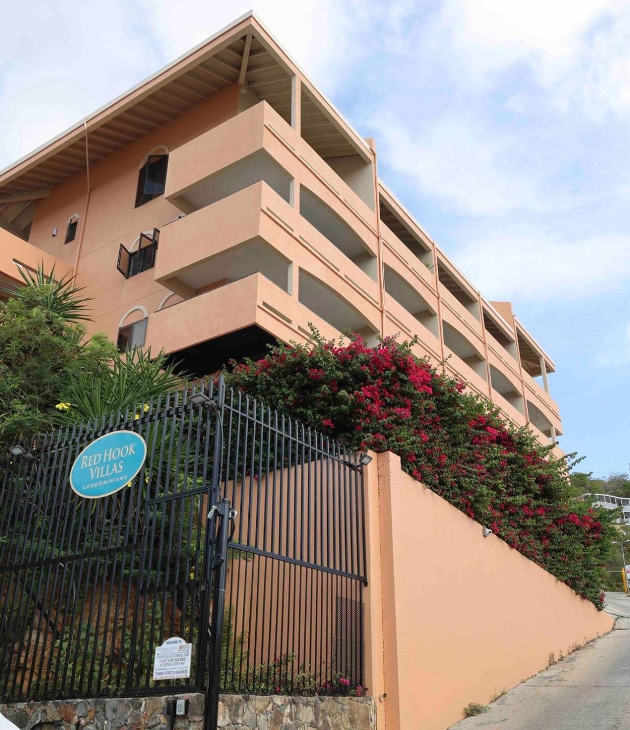 Couples Getaway 1Bed 1Bath Condo In Red Hook Nazareth Kültér fotó